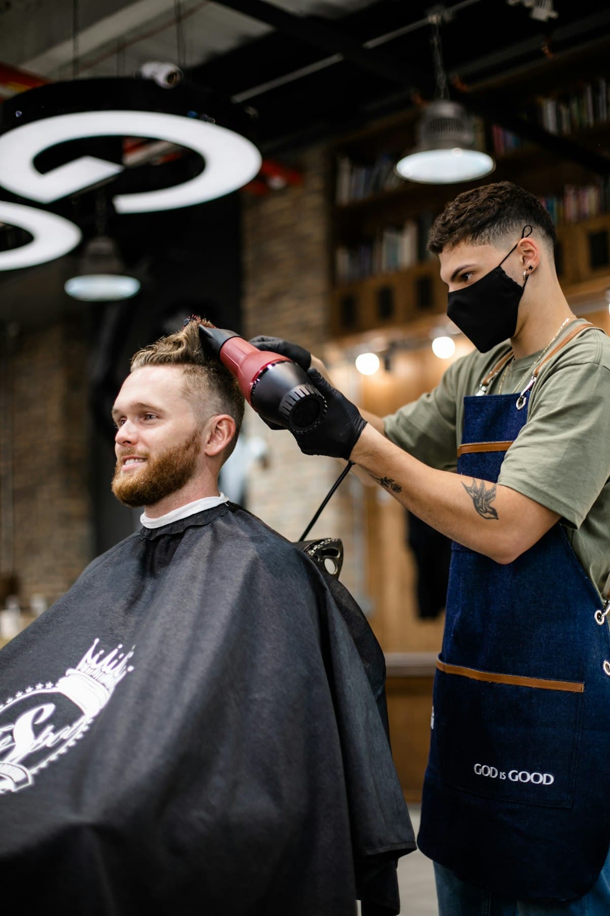High Skin Fade visto de frente